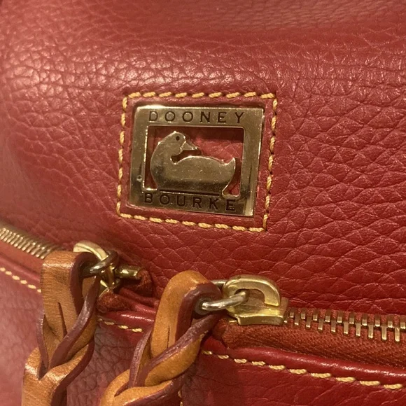 Dooney and Bourke Dillen Large Pocket Sac - Picture 2 of 7